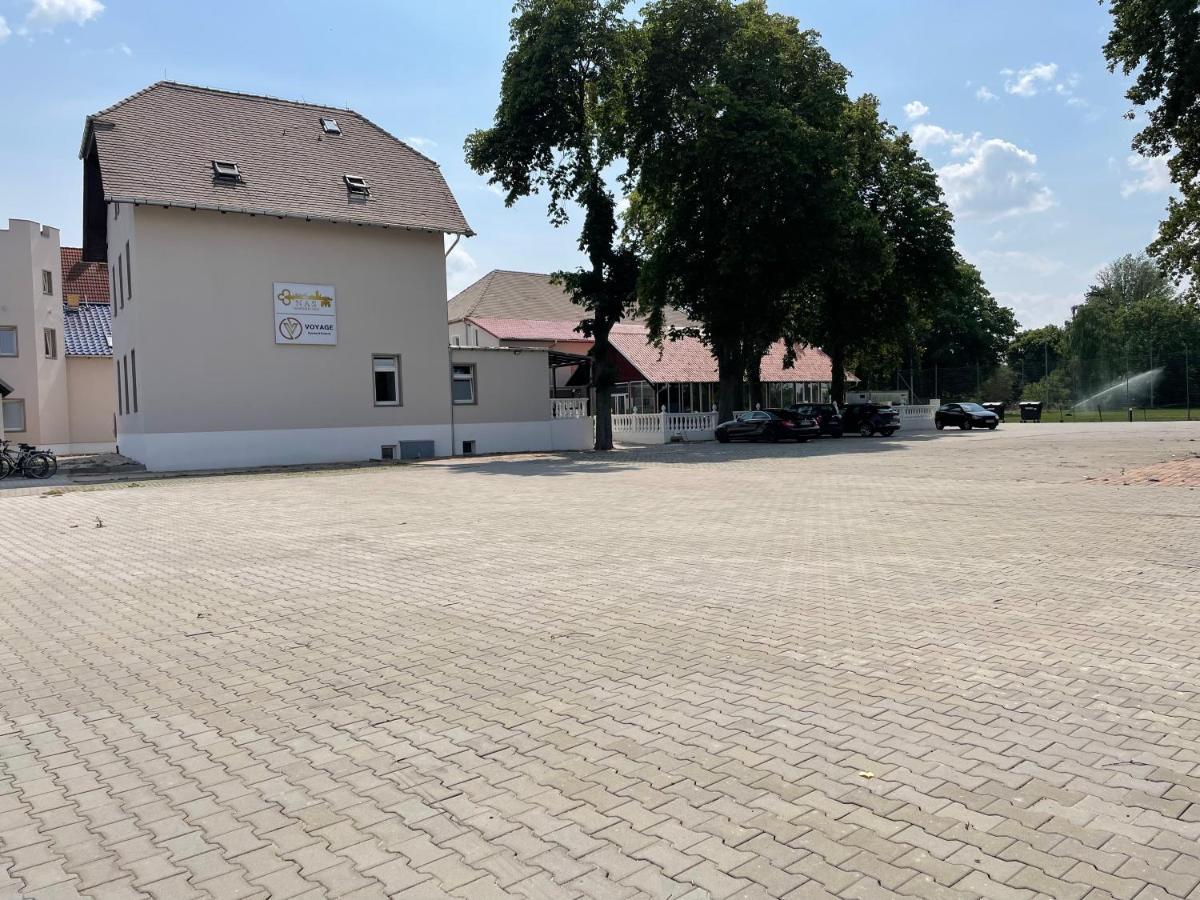 Voyage Pension Leipzig Exterior foto